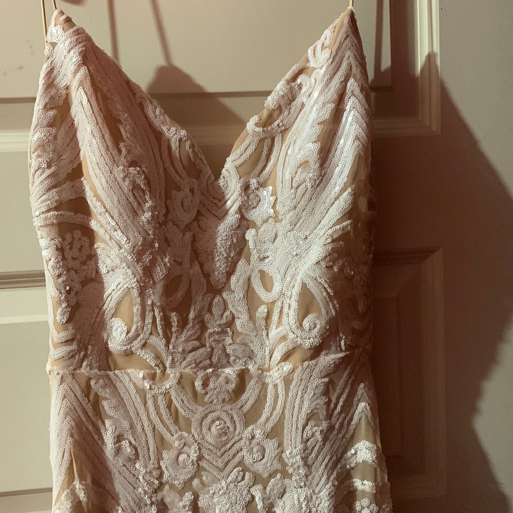 Windsor Dress. Wore once for 1 hour. Size M